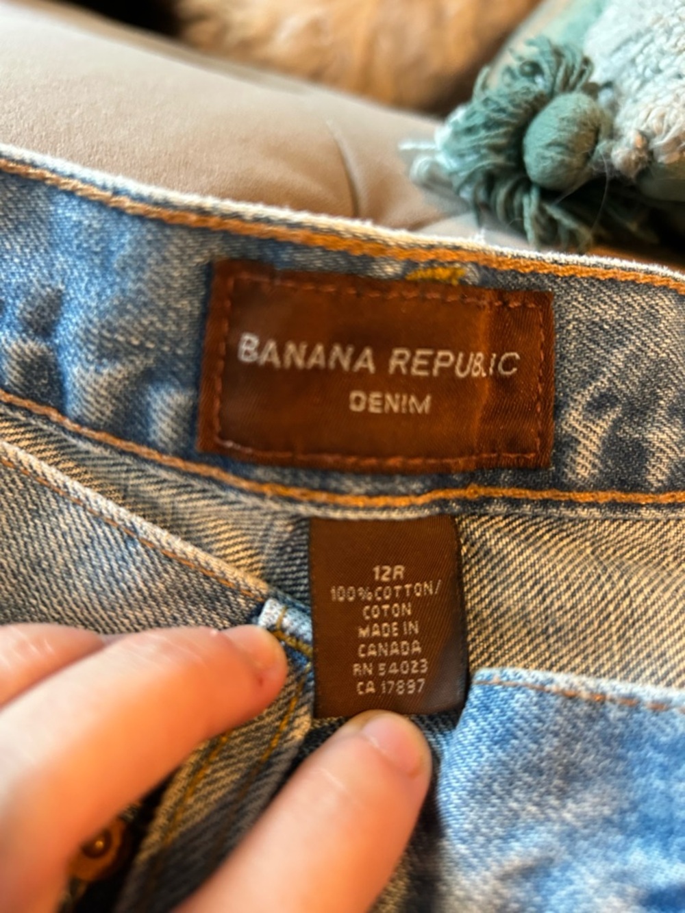 Vintage 1990s Banana Republic Light-Medium Wash Straight Jeans, Baggy Fit - Picture 7 of 16